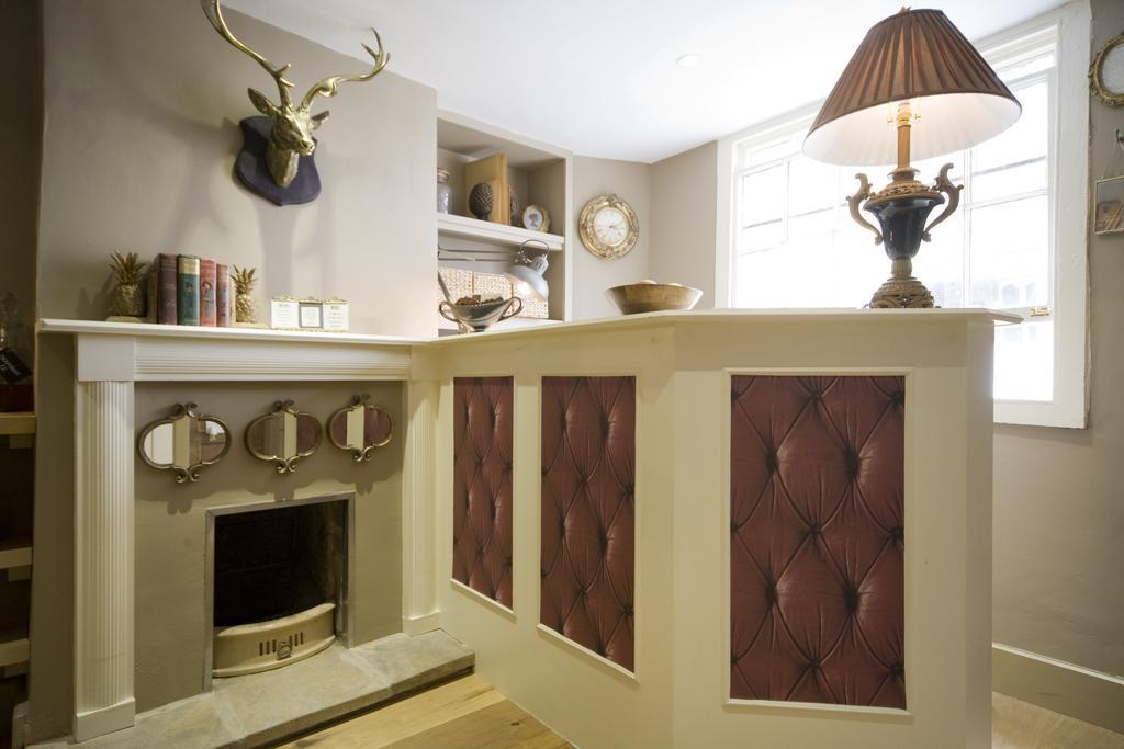 Stuart House Boutique Bedrooms Stow-on-the-Wold Exterior photo