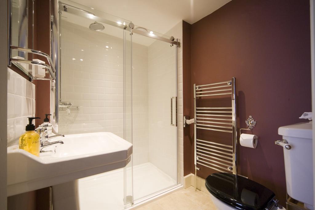 Stuart House Boutique Bedrooms Stow-on-the-Wold Exterior photo