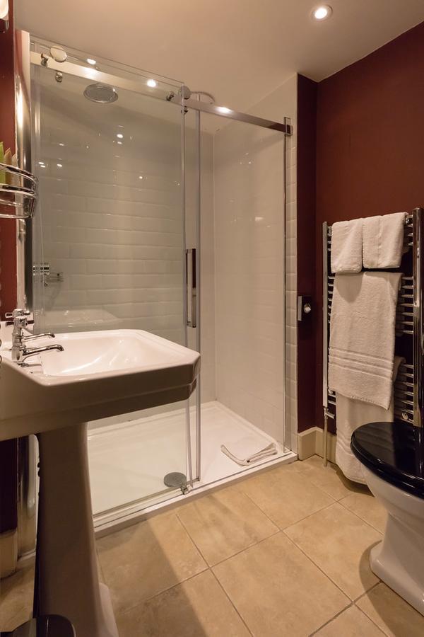 Stuart House Boutique Bedrooms Stow-on-the-Wold Exterior photo